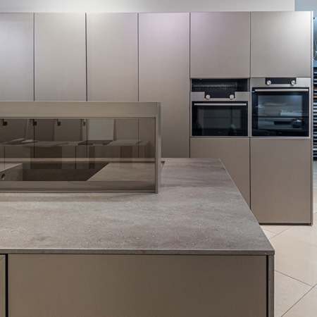 ERNESTOMEDA �����